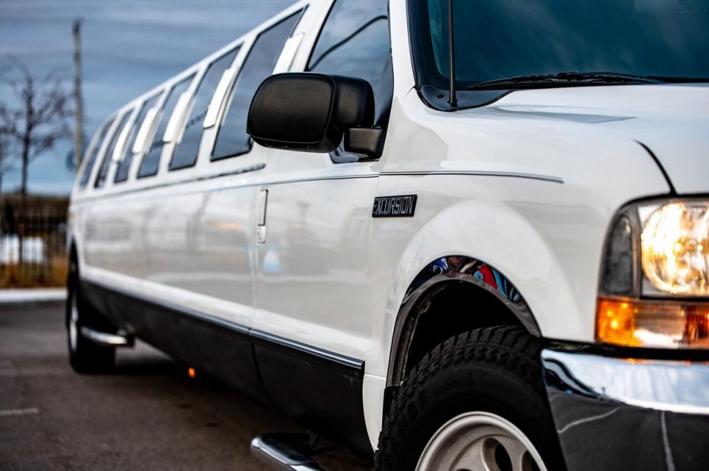 Excursion limousine